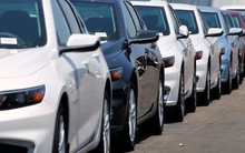 Ô tô giảm tiếp trăm triệu, xả kho từ nay đến mùa Tết