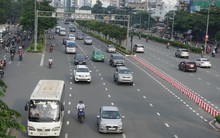 Dân Sài Gòn mệt mỏi, trễ giờ làm vì giao thông "tê liệt"