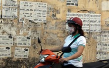 Cảnh báo tình trạng công nhân “vay tiền nóng”, thế chấp thẻ ATM