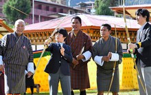 Áp lực khủng khiếp của Hoàng tử Nhật Bản 13 tuổi gánh trên vai tương lai hoàng gia lâu đời nhất thế giới