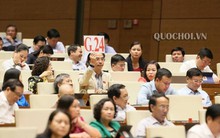 "Công chức tài năng là đánh máy giỏi để khỏi ảnh hưởng thủ trưởng"