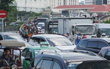 Đóng hầm Thủ Thiêm 2 giờ, giao thông Sài Gòn rối loạn