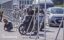 Dựng rào chắn thi công đường đua F1