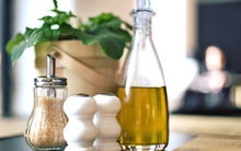 Thật khó tin về cách xử lý những vị khách thích ăn cắp lọ muối tiêu trong im lặng của một nhà hàng khiến cả thế giới phải nể phục