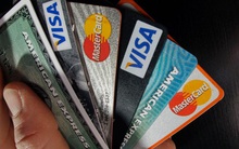 Tiền rẻ, người dân Mỹ đang ngồi trên núi nợ 14 nghìn tỷ USD