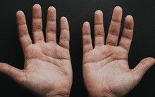 Đi tìm nguyên nhân vì sao hầu hết mọi người đều thuận tay phải