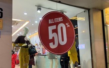 Giảm đến 50%, giá bán quần, áo thương hiệu Việt đắt hơn các thương hiệu bình dân quốc tế Zara, H&M