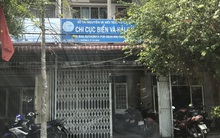 Buộc thôi việc nữ Phó phòng đi nước ngoài rồi không về