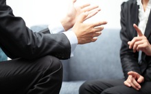 Từ câu chuyện Khổng Tử hỏi học trò cách cư xử với tiểu nhân, nghĩ về cách đối phó đồng nghiệp xấu nơi công sở