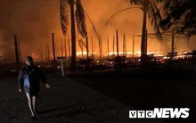 Ảnh: Dãy nhà hàng ven biển Hội An tan hoang sau 3 giờ chìm trong lửa