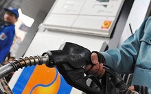 Lại đặt vấn đề giữ hay bỏ Quỹ bình ổn xăng dầu