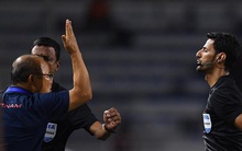 3 ngày sau khi phải nhận thẻ đỏ đầu tiên trong sự nghiệp, HLV Park Hang-seo thẳng thắn lên tiếng: Trọng tài giỏi sẽ không quyết định như thế