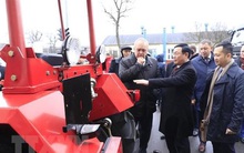 Phó Thủ tướng thăm nhà máy sản xuất ôtô MAZ của Belarus