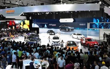 Sát Tết, ô tô giá rẻ gần 300 triệu từ Indonesia lại ồ ạt về Việt Nam