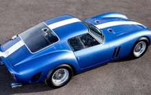 Bỏ hơn 1000 tỷ mua xe cổ đắt nhất thế giới nhận phụ tùng giả