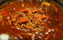 Hết hồn hết vía với kiểu ăn cay “tắm trong ớt” của người Tứ Xuyên nhưng ít ai biết, nguyên nhân sâu xa lại liên quan đến sức khoẻ