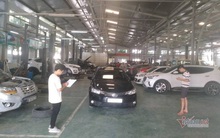 Bảo dưỡng ô tô cuối năm: khách xếp hàng đợi, garage bội thu