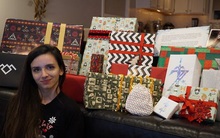 Bill Gates – Ông già Noel giàu nhất thế giới: Tặng thùng quà nặng 36kg cho một người dùng Reddit, to đến nỗi không vừa ô tô của ‘khổ chủ’!