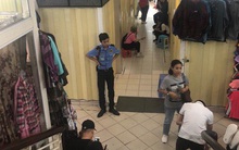 Loạt tiểu thương Saigon Square, Lucky Plaza đóng cửa vì bị truy quét hàng giả