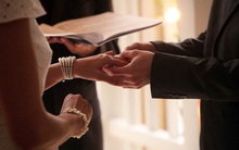 Thiếu gia nhà giàu gây sốc khi tổ chức lễ cưới chỉ với 4 bàn tiệc, lời giải thích được đưa ra khiến nhiều người nể phục