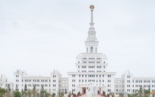 Clip một vòng dạo quanh VinUni: Trường xây như lâu đài, phong cách kiến trúc La Mã, chi phí xây dựng 3.500 tỷ