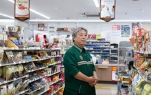 Chủ tiệm tạp hóa Nhật nổi tiếng cả nước vì 'dám' đóng cửa nghỉ Tết 1 ngày