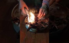 Nửa đêm đốt bồ kết ngừa dịch corona khiến cả khu chung cư hoảng loạn