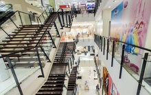 Hàng loạt trung tâm thương mại vắng vẻ trong mùa dịch corona