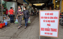 Những tấm biển đặc biệt vì cộng đồng tại khu chợ "khét tiếng" Hà Nội