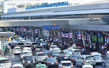 Ô tô vào sân bay đón trả khách dưới 10 phút sẽ không mất tiền như hiện nay!