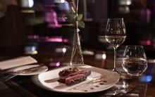 Từ bữa trưa kiểu Sunday Brunch đến bữa tối ẩm thực miền tây nước Pháp: Tất cả đều là sự lựa chọn đáng lưu tâm của phái mạnh trong dịp lễ này