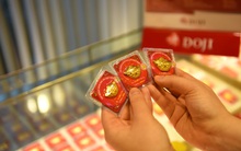 Giá vàng trong nước lên sát mốc 49 triệu đồng/lượng
