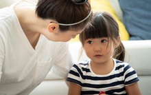 "Đừng khóc" chỉ là 1 trong 5 điều phụ huynh không nên nói với con để trẻ có thể trưởng thành: Đừng chỉ biết cáu gắt và ra mệnh lệnh!