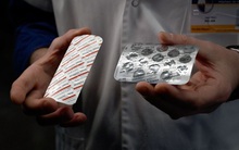 Bác sĩ bệnh viện Xanh-Pôn cảnh báo về nguy cơ ngộ độc chloroquine nếu dùng không có chỉ dẫn của bác sĩ