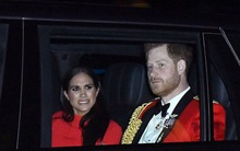 Meghan Markle đang "giết dần giết mòn" tinh thần của Harry bằng quyết định đầy ích kỷ, đến hoàng gia Anh cũng không thể can thiệp