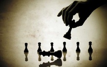 Địa ốc Hoàng Quân (HQC): Có nhóm muốn đè giá cổ phiếu ở mức 1.000 đồng, ban lãnh đạo cũng đã tiếp ít nhất 10 "đội lái" đến đặt vấn đề