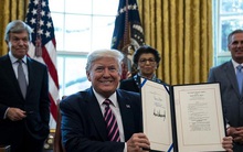 Bơm tiền nhiều nhưng vẫn thiếu tiền - Điều gì đang xảy ra?