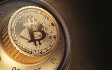 Bitcoin bứt phá, nhiều tiền ảo lao dốc