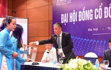 ĐHCĐ Nhựa Pha Lê: Chốt chia thưởng 60%, chuyến hàng gạch SPC đầu tiên đã sang Mỹ