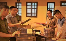 Phát hiện xe thư báo chở 40.000 bao thuốc lá lậu trị giá gần 1 tỉ đồng