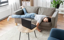 Không làm gì nhưng ngày nào cũng thấy mệt: Có thể bạn đã mắc "hội chứng mãn tính" của hàng triệu người này mà không hay biết