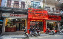 Phố vàng Hà Nội đìu hiu giữa 'cơn bão' giá lịch sử