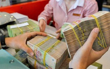 Tiền vẫn được bơm, lãi suất giảm trên thị trường liên ngân hàng