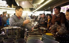 Trung Quốc "rúng động", không thể tin nổi tỉnh 80 triệu dân tuyên bố có... 17 người nghèo