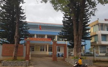 Sát ngày nghỉ hưu, giám đốc sở vẫn ký hàng loạt quyết định bổ nhiệm cán bộ