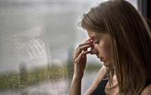 Những dấu hiệu xuất huyết não nhưng nhiều người ngỡ là chứng đau đầu thông thường: Chủ quan chậm trễ đến viện khiến nguy cơ biến chứng cao, thậm chí có thể mất mạng