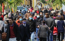 Một người bị sốt sau khi trở về từ Trung Quốc lại tiếp tục đi du lịch