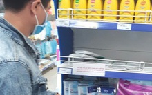 Siêu thị lý giải nguyên nhân khan hiếm khẩu trang và nước rửa tay