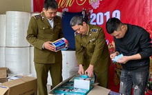 Niêm phong máy móc, thu giữ toàn bộ khẩu trang y tế làm giả từ... giấy vệ sinh chưa kịp xuất xưởng