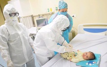 Hành trình bé 3 tháng tuổi thoát bệnh Covid-19